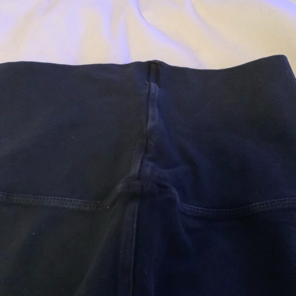 black ruched capri leggings - Picture 6 of 7